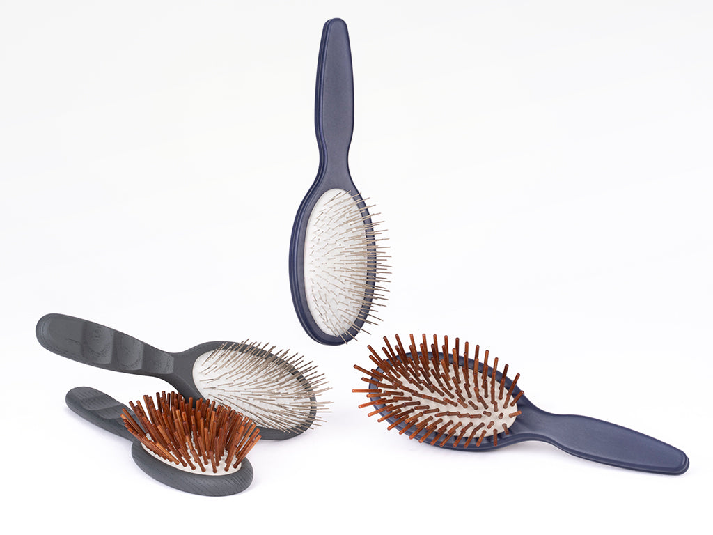Supply of Professional Pin Brushes for Pets - Minelli PETS