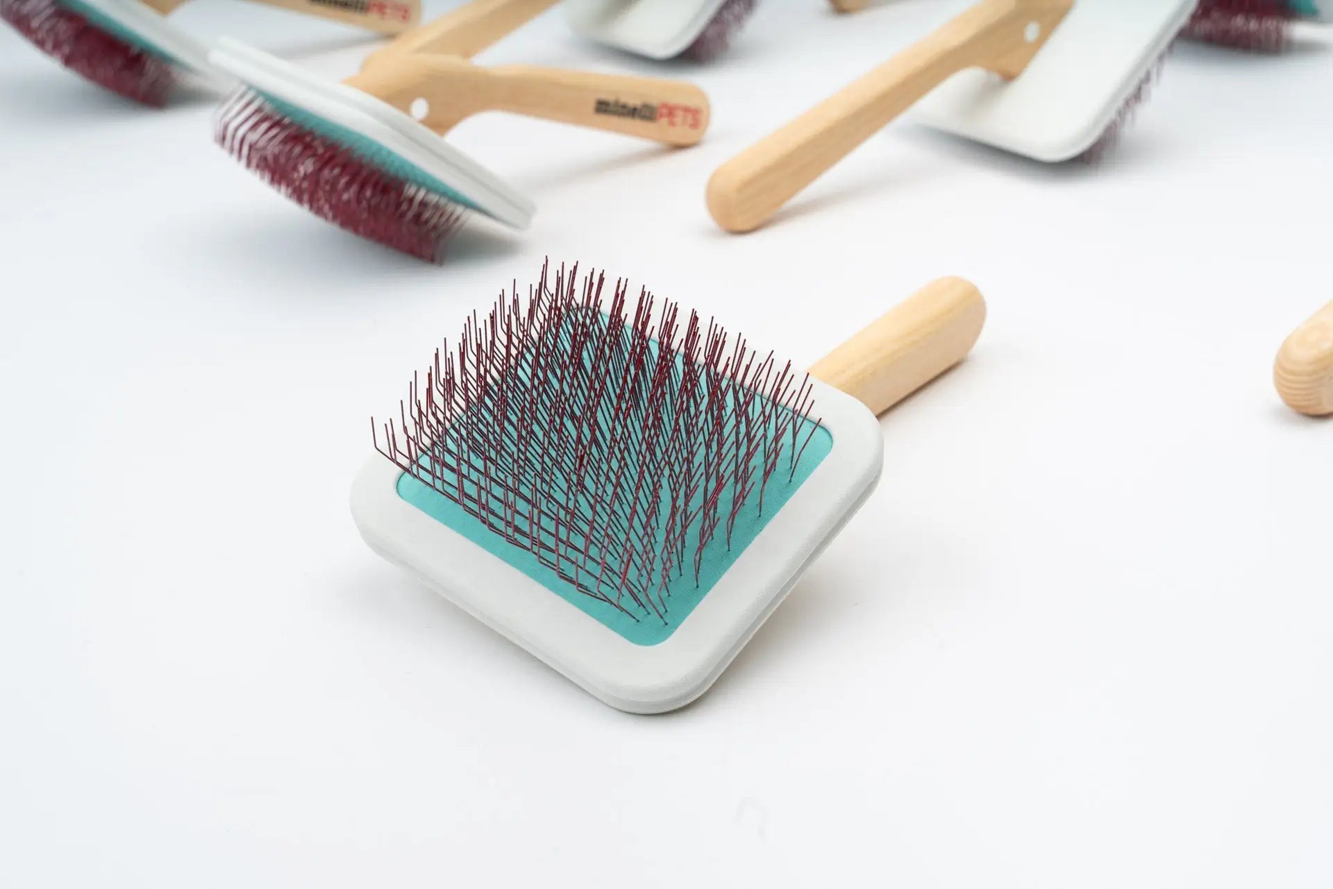 Easy Care Color Slicker brush (pack of 12)_MinelliPETS