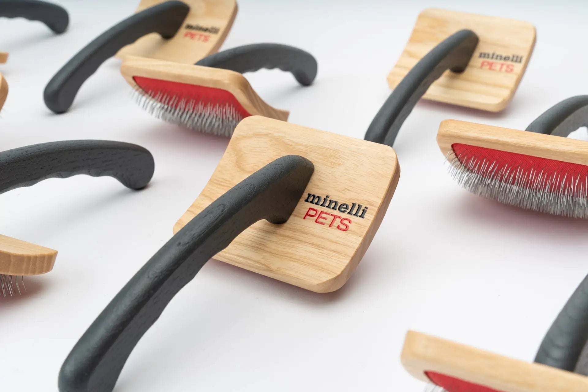 Pro Grip Wood Slicker brush (pack of 12)_MinelliPETS