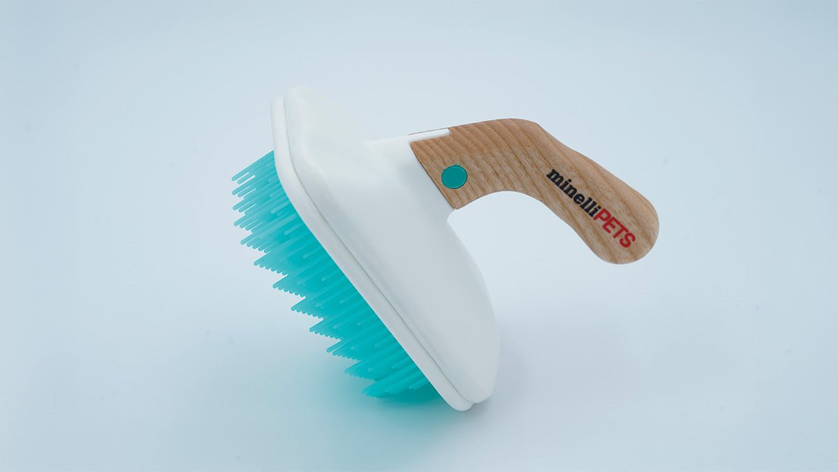 Sure Grip Bath Brush_MinelliPETS