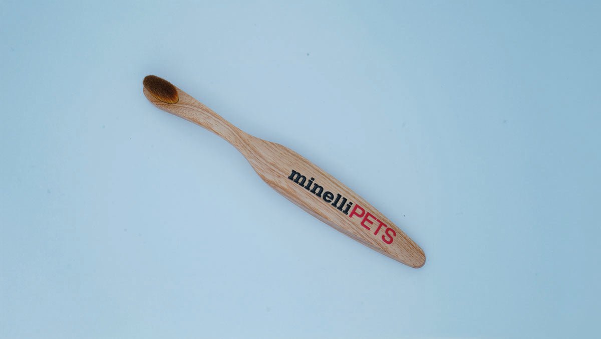 Tear Stain Brush_MinelliPETS